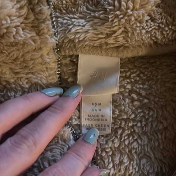 H&M Sherpa Half Zip - Picture 2 of 3